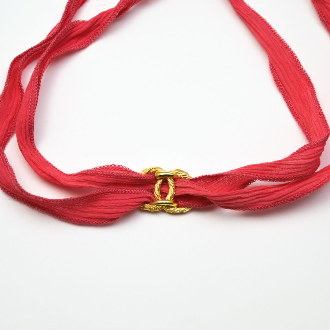 Emerald Tiger - Bianca choker necklace in silk ribbon